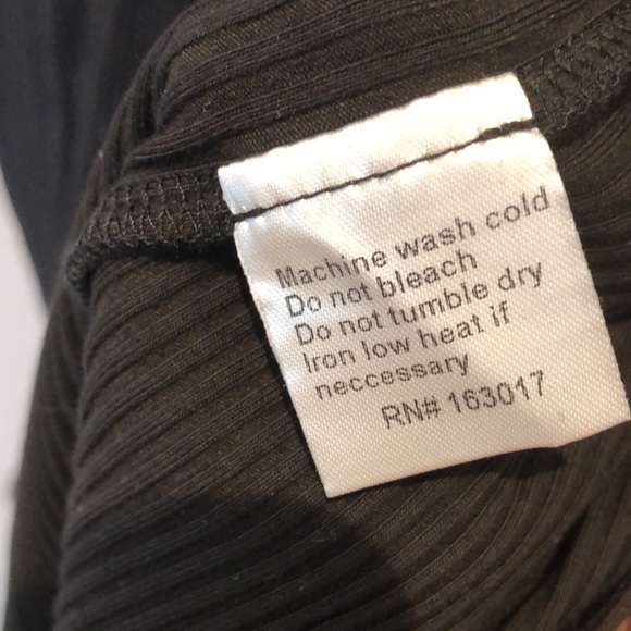 Princess Polly maxi dress. Black. Ribbed material. Size 10 - Picture 6 of 9